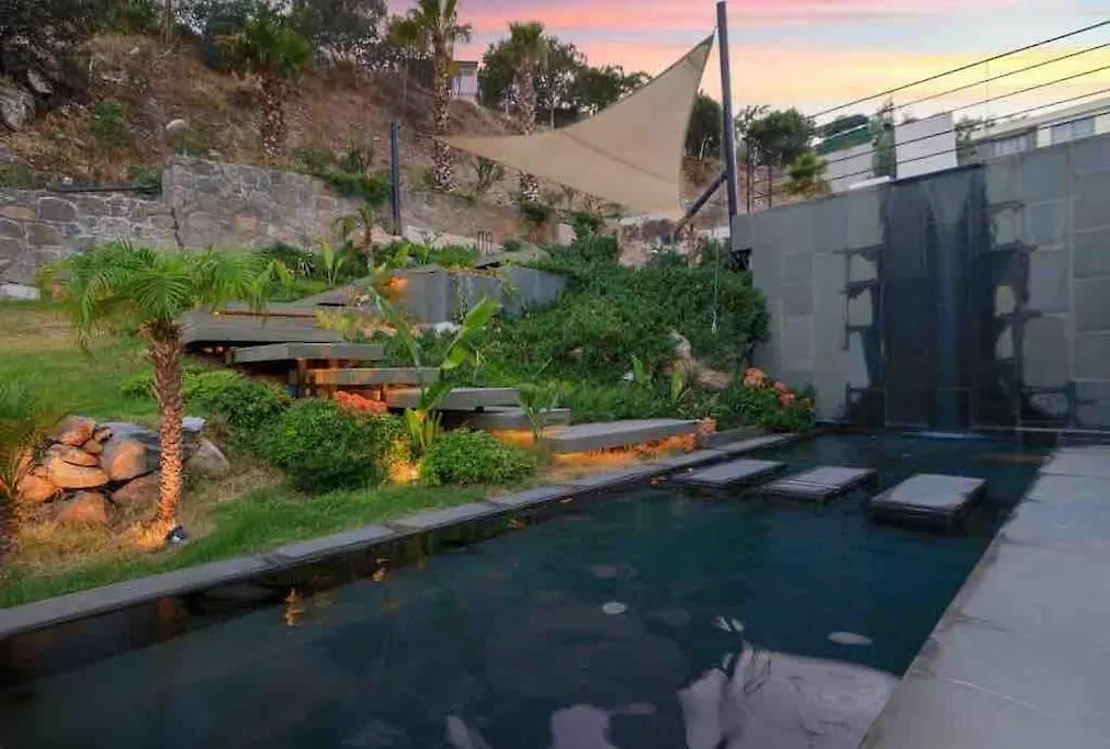 Villa Mansion With Sea And Rocks View, Housekeeper, Breakfast Bitez