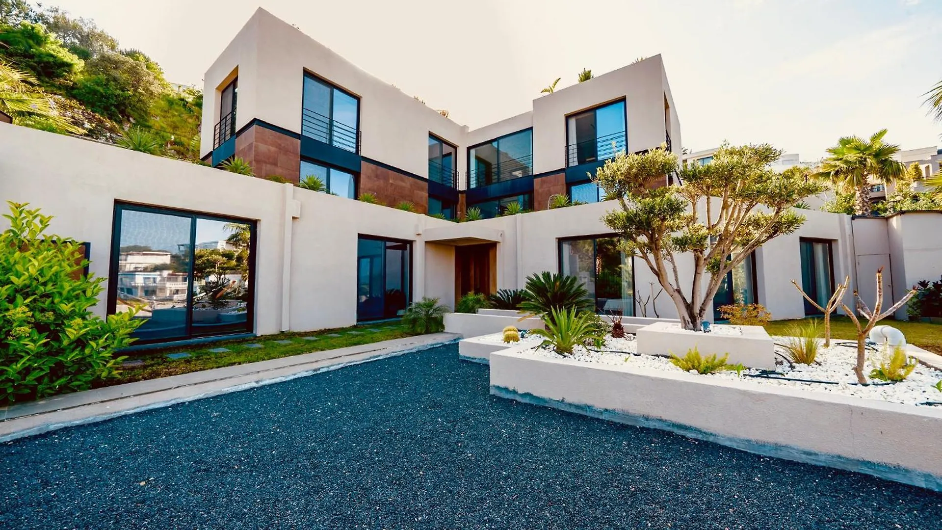 Villa Mansion With Sea And Rocks View, Housekeeper, Breakfast Bitez Türkei